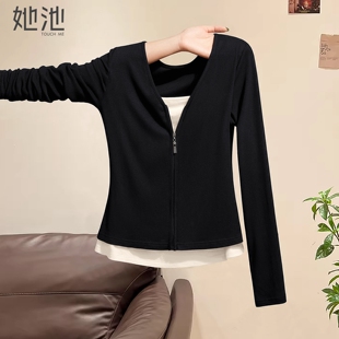 女装 新款 时尚 修身 V领上衣 她池假两件打底衫 撞色拼接长袖 2026春装