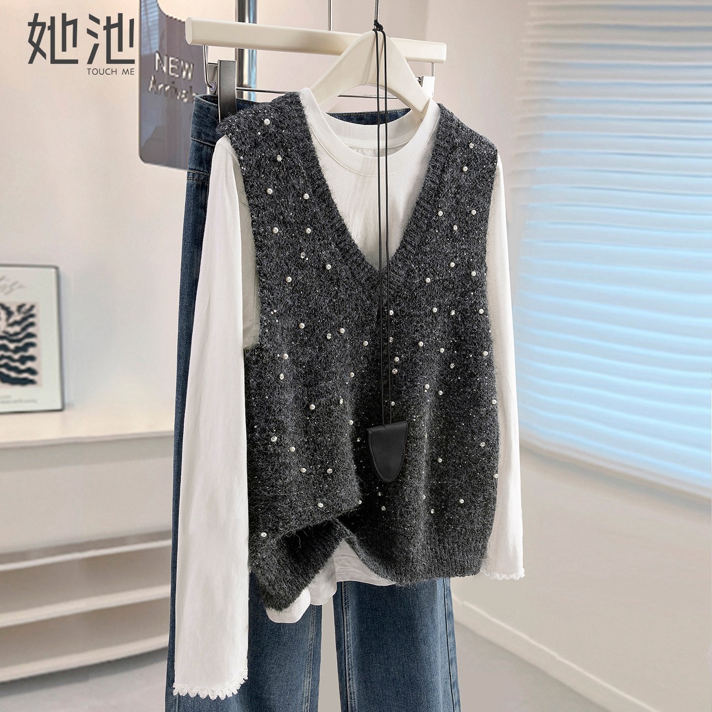 她池V领马夹2026春装新款女装宽松款时尚钉珠亮片短款针织马甲,女装/女士精品,马夹,淘宝优惠券,粉丝福利购,淘宝优惠卷