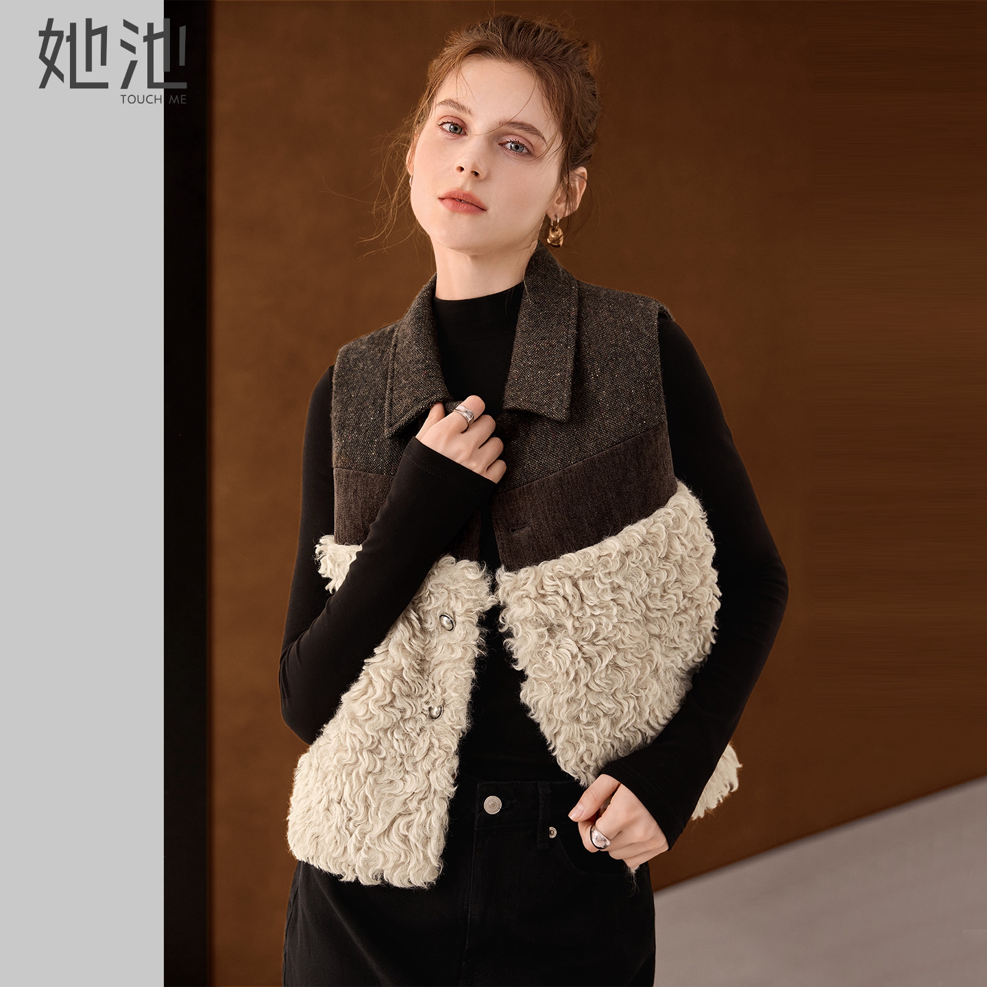 她池绵羊毛翻领单排扣宽松款马甲