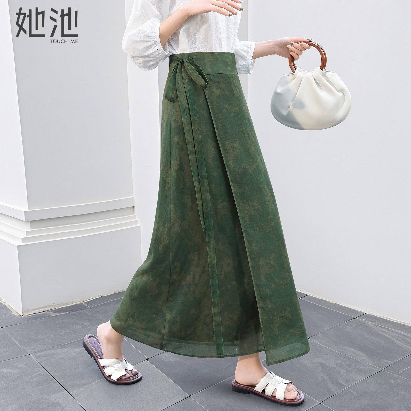 她池高腰半身裙2026春季新款女装通勤时尚修身垂感一片式系带长裙