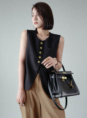 气质通勤黑色圆领马夹女新款轻奢高级感精致坎肩短款无袖外套