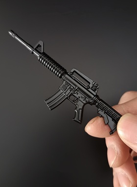 m4a1小枪模型黑色款QBZ95式步枪9厘米吃鸡钥匙扣枪模小号玩具挂件