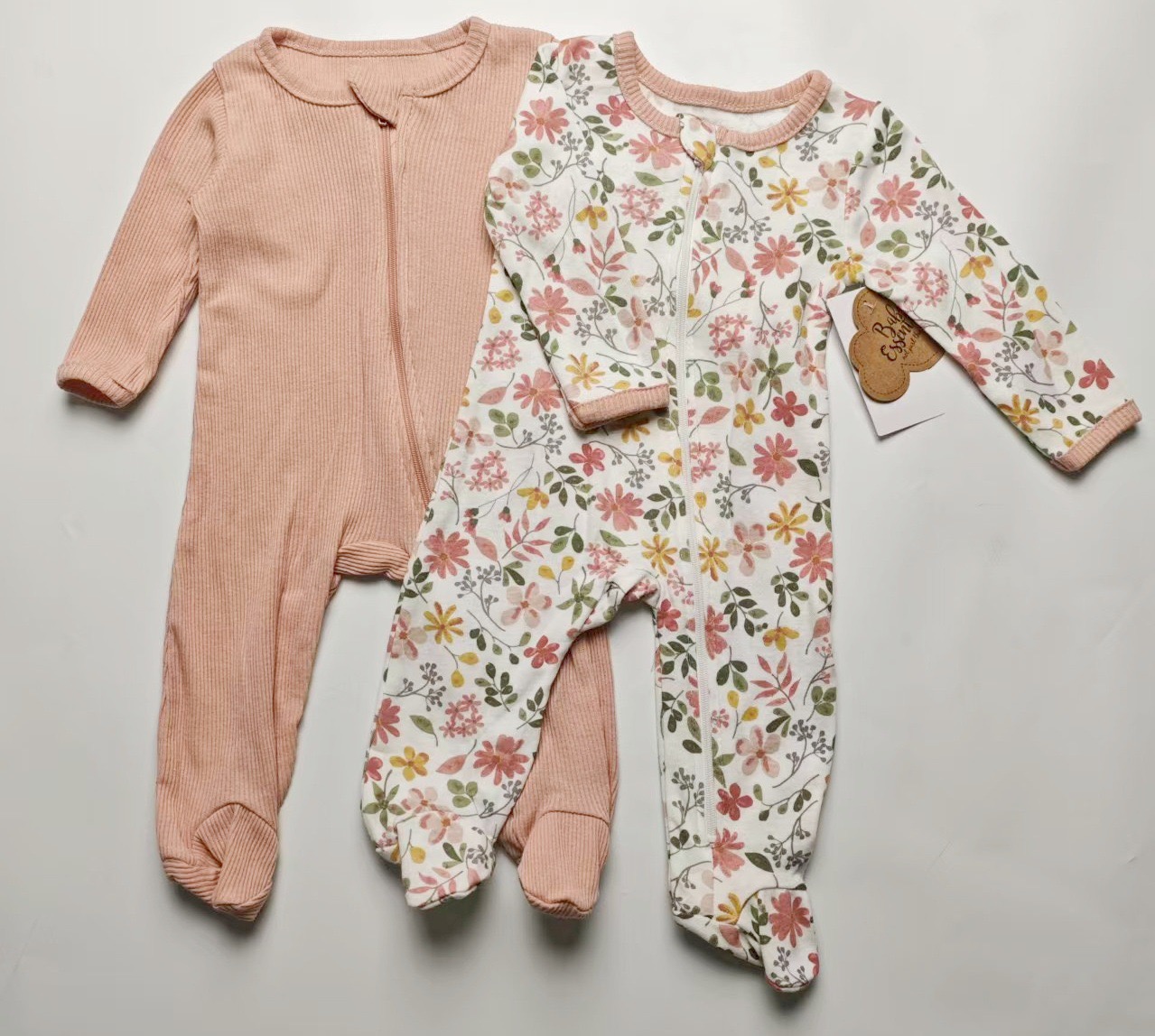 ins风婴儿包脚连体衣新生儿连袜子衣服四季款宝宝拉链式睡衣爬服