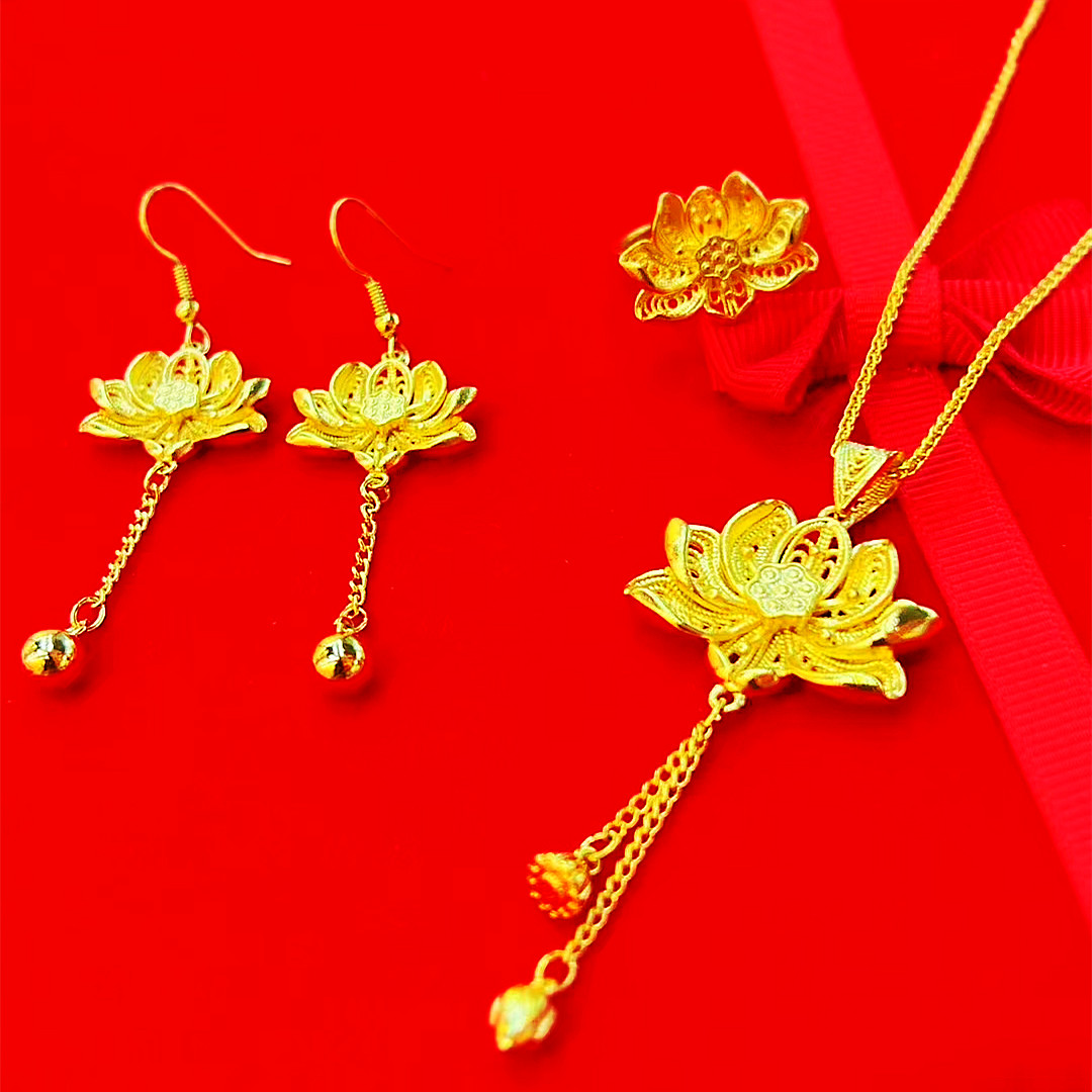 女士镀金古法荷花项链新品