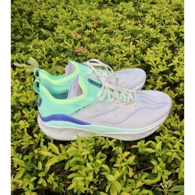 LINING李宁男生跑步鞋