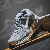 FJ4151 Nike耐克男鞋 5训练健身运动跑步鞋 VOMERO 003 复古老爹鞋