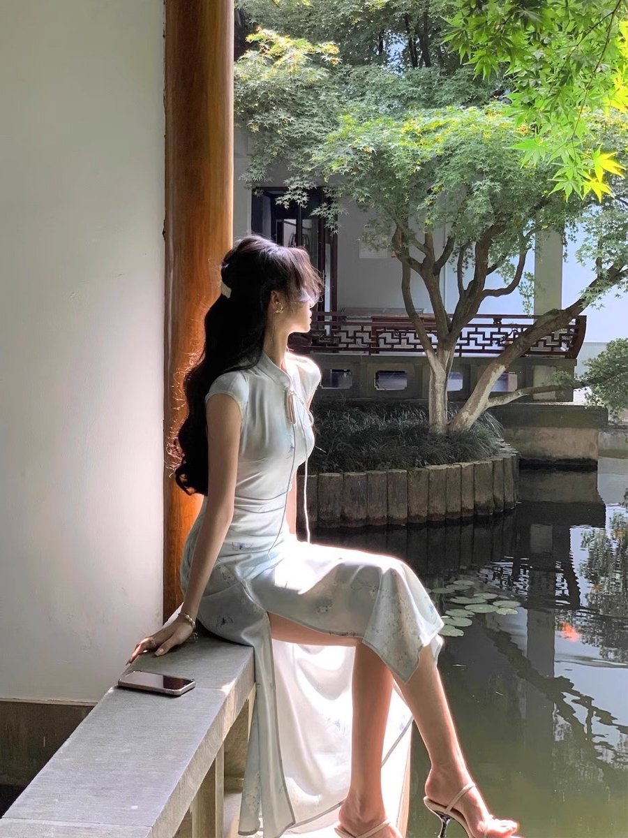 从一【总统府千金】新中式复古改良旗袍连衣裙女夏开叉包臀裙时刻