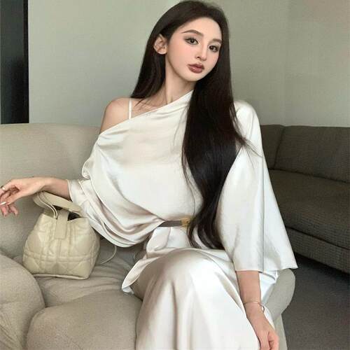 从一【中东贵妇】纯色鱼尾吊带连衣裙高级感气质斜肩上衣套装时刻