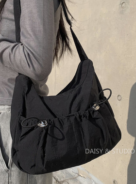 anyonemore 韩国潮牌24ss新品甜酷单肩包抽绳设计女士背包