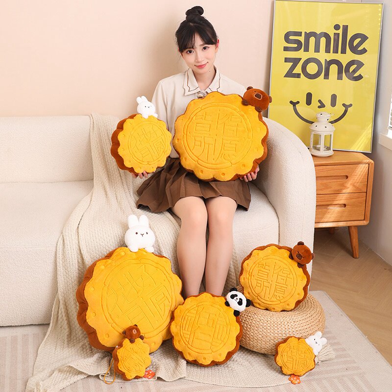 创意卡通中秋节月饼抱枕沙发客厅靠垫办公室靠背午睡枕头车载靠枕