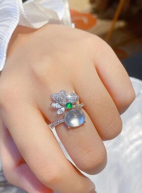 天然高冰种玻璃种蛋面水沫玉戒指