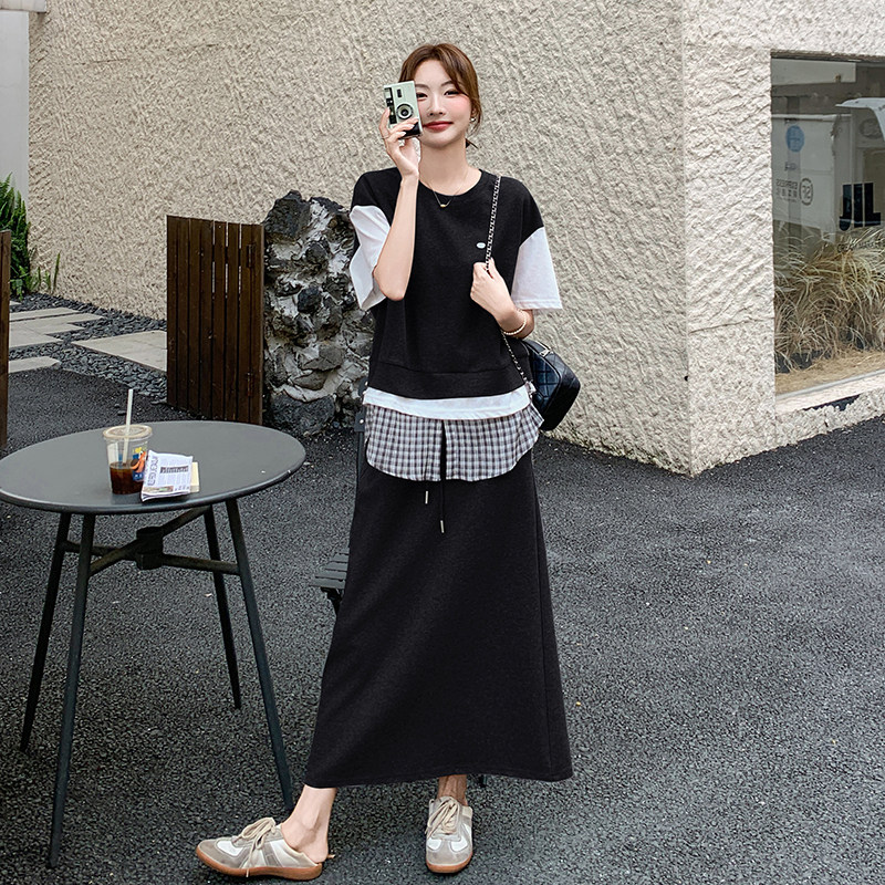 灰色假两件薄款短袖卫衣T恤套装裙女夏2025新款爆款半身裙两件套,女装套装/套裙,Yologo
