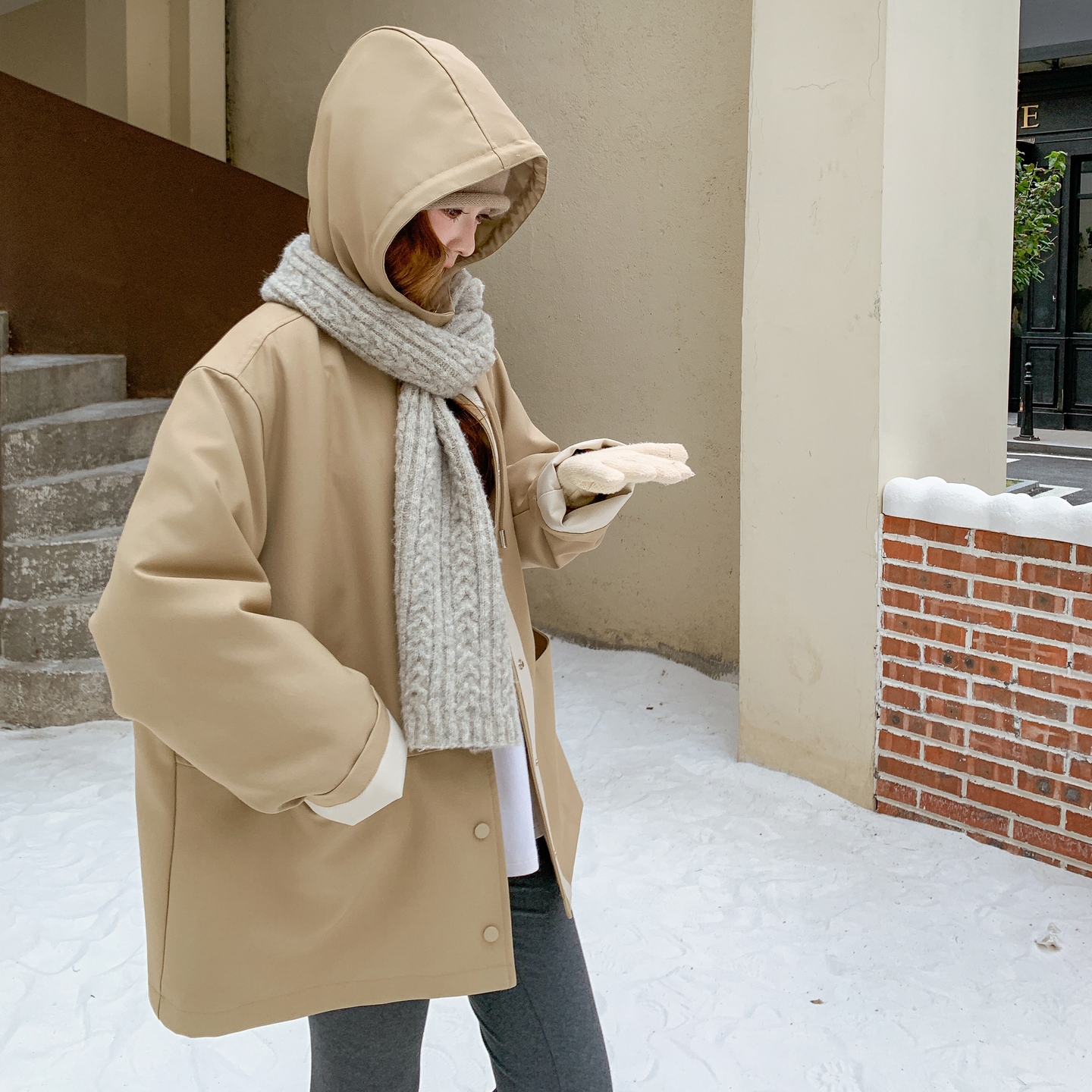 新品B263-S2091-P215-K31890绒现货，女装羽绒服，Yologo