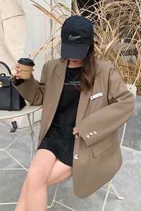 大货已出  贴标宽松西装 262A-S556-P120-K178图片