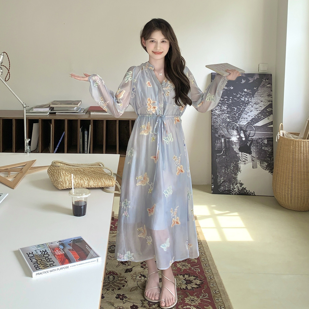 蓝色法式气质绝美长裙女2025夏季新款多巴胺蝴蝶印花度假风连衣裙,女装连衣裙,Yologo
