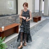 温柔风可盐可甜淡人背心长裙女2025夏季网纱拼接木耳边格子连衣裙，女装连衣裙，Yologo