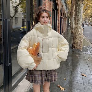 淡黄色连帽羽绒服女2024冬季新款韩版加厚小个子90白鸭绒面包服潮图片