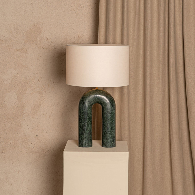 现代简约艺术感个性布艺弧形创意台灯卧室书房别墅客厅会所展厅灯