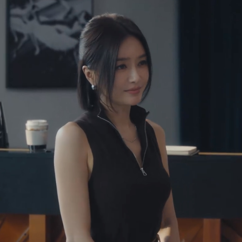 亦舞之城秦岚谭思婷明星同款黑色夏季新款背心修身健身瑜伽上衣女