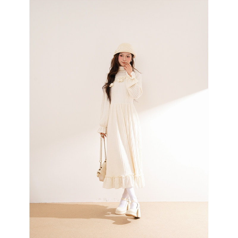 汀兰沐风 温柔风内搭中长裙长袖冬季新款大摆设计针织连衣裙