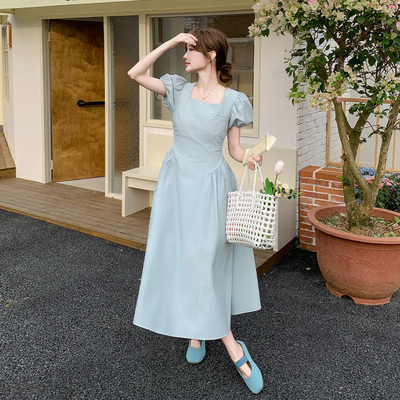 蓝色泡泡袖方领连衣裙女