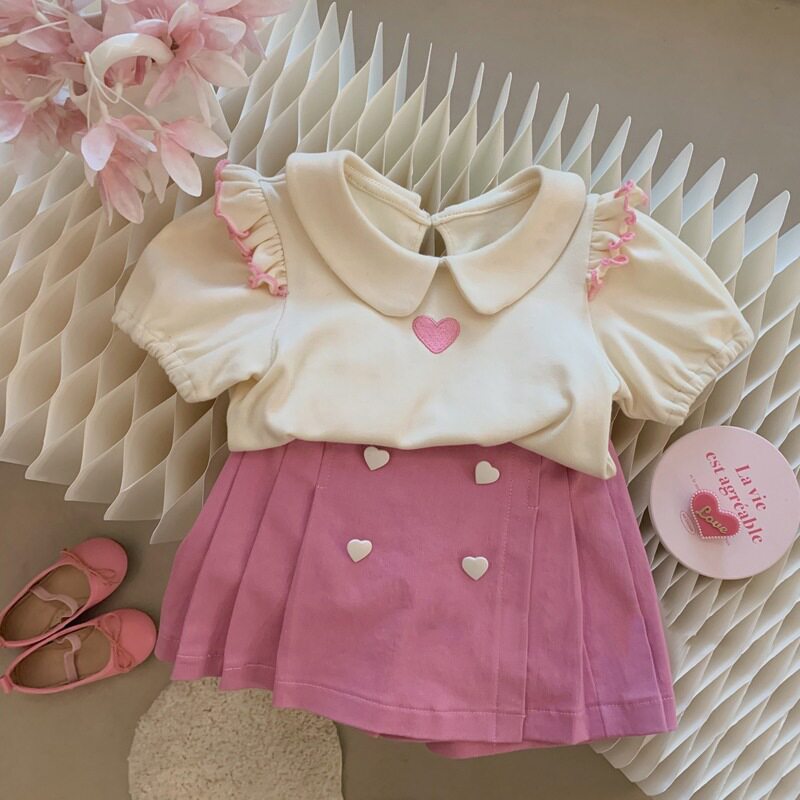 超漂亮公主风女童爱心刺绣套装洋气设计泡泡袖上衣百褶短裙两件套