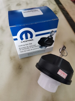 18/19/20款牧马人JL莫帕带锁油箱盖撒哈拉卢比肯牧马人油箱锁进口