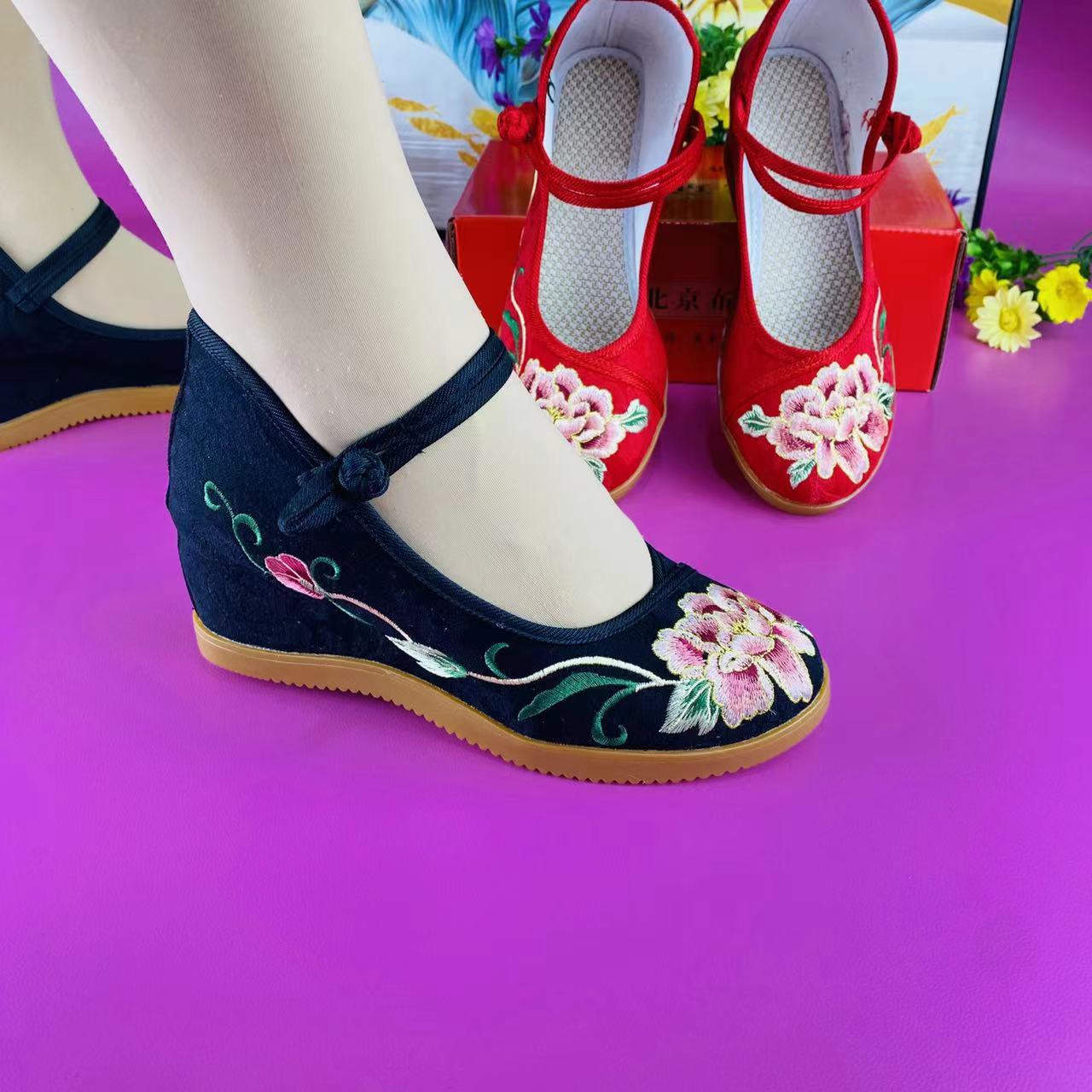 绣花鞋布鞋轻便防滑软底