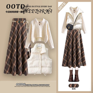 深秋初冬季美拉德穿搭针织长袖连衣裙女2025新款巨好看的格纹长裙