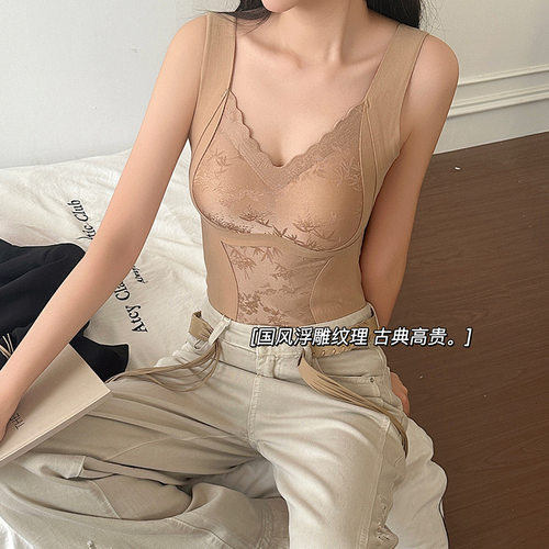 轻奢国风性感波浪领蕾丝保暖内衣带杯垫免穿文胸外穿修身保暖背心