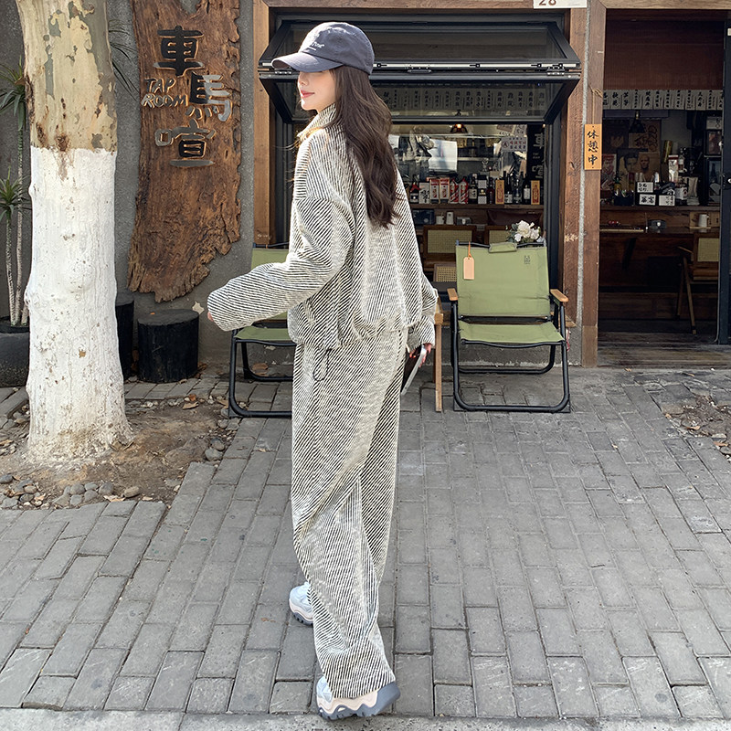韩版盐系条纹运动套装女2025春秋新款显瘦卫衣外套直筒裤两件套装,女装套装/套裙,依依服饰