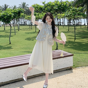 新中式国风穿搭马甲配白色连衣裙女夏绝美高级感改良旗袍长裙套装图片