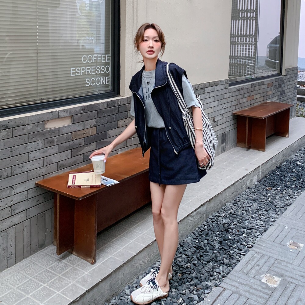 【新现货】可盐可甜牛仔马甲T恤短裙三件套8025-P175控258,女装套装/套裙,依依服饰