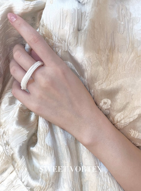 「现货秒发」Detaj 新款白色双指短款银质戒指