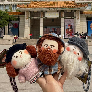 中国美术馆文艺复兴名作三杰玩偶文创达芬奇米开朗基罗