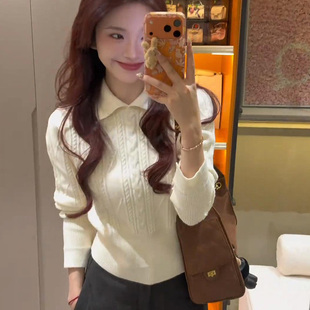 白色翻领麻花套头毛衣女款2025新款超好看冬装内搭显瘦针织衫上衣