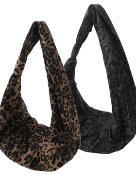 【TZ killer】25SS豹纹两色斜挎包 褶皱百搭通勤男女圆弧月牙包