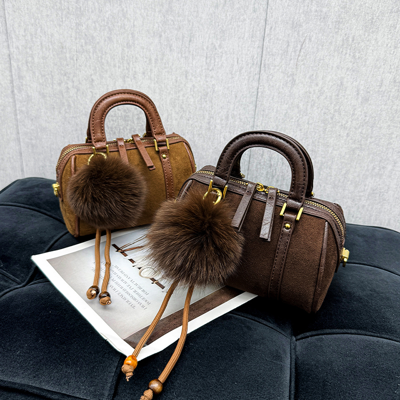 LAOYJA日常逛街迷你手提枕头包潮