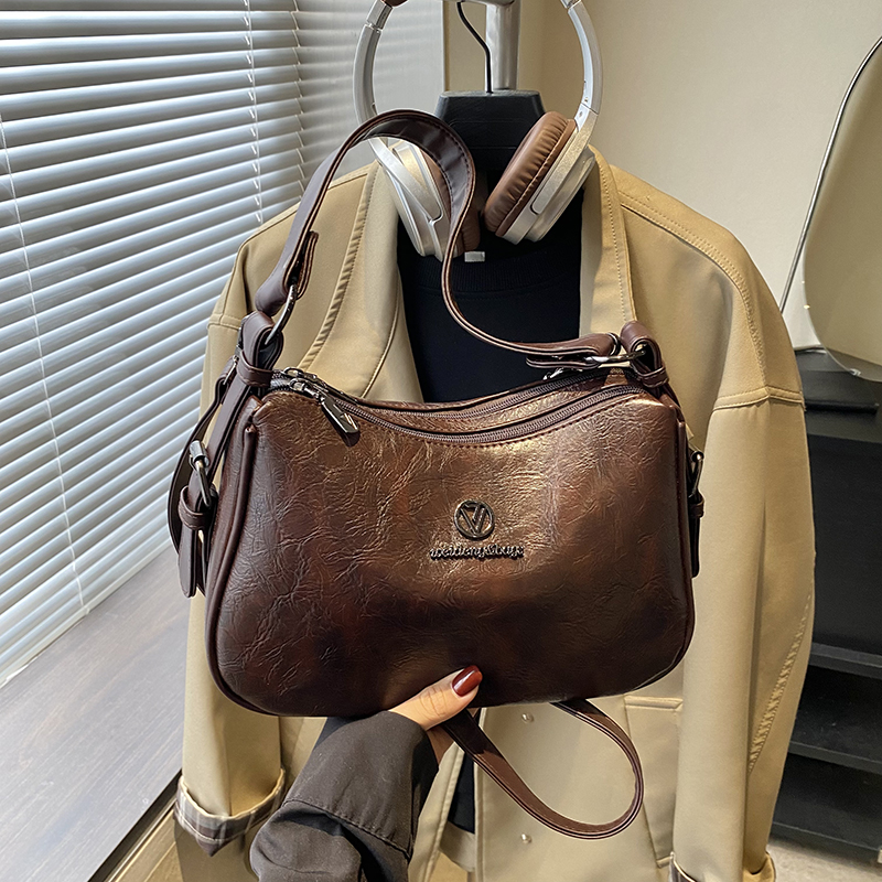 LAOYJA高级感轻奢洋气女士腋下包