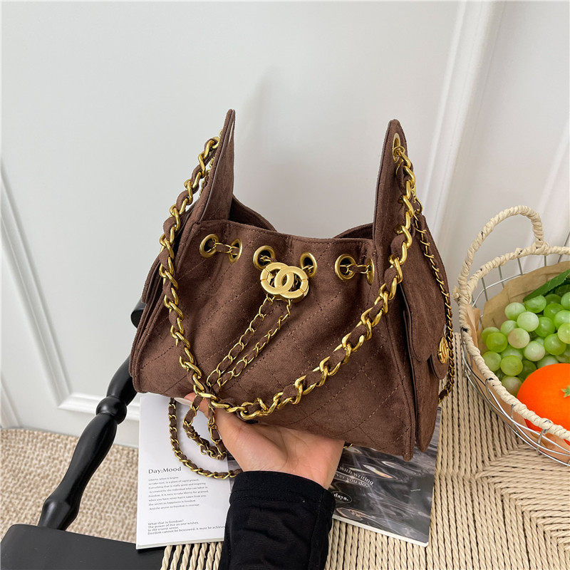 小香风包包女式2025新款小众麂皮绒菱格链条水桶包百搭单肩斜挎包,箱包皮具/热销女包/男包,通用款女包,淘宝优惠券,粉丝福利购,淘宝优惠卷