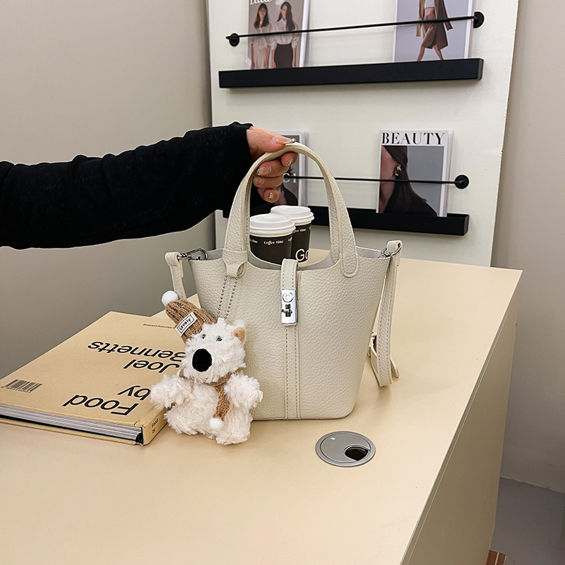 LAOYJA高级感小众手提菜篮子包