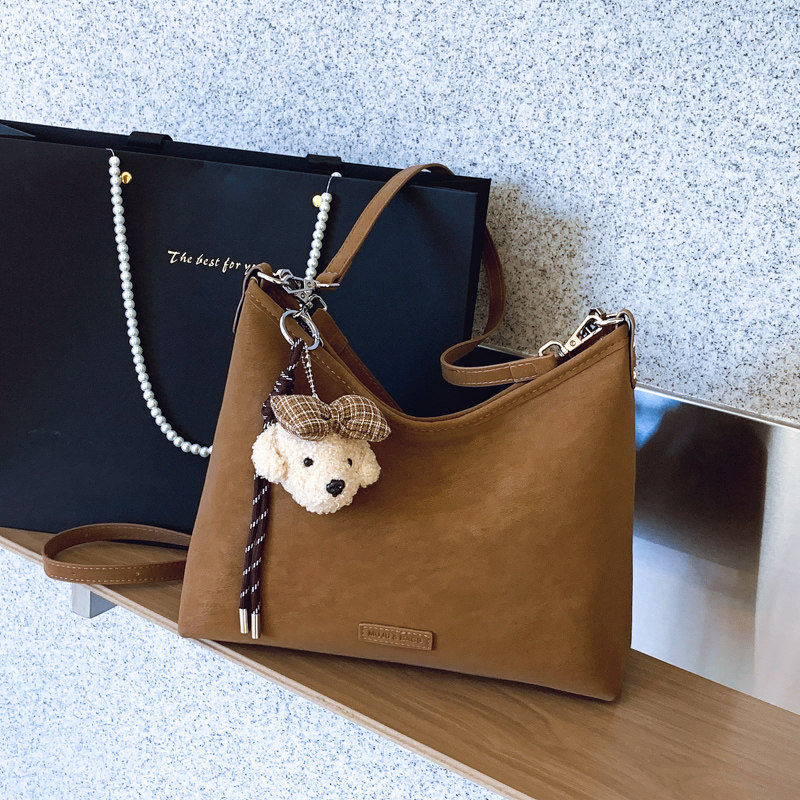 大容量包包女式2025新款超火小众美拉德复古托特包百搭单肩斜挎包