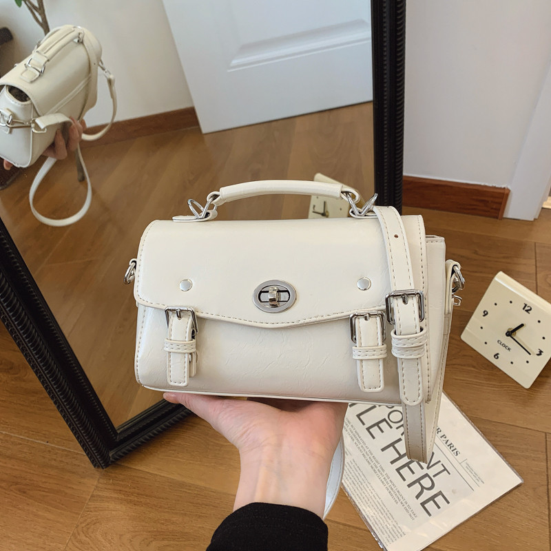 今年流行爆款包包女式2025新款小众超火邮差包洋气百搭单肩斜挎包,箱包皮具/热销女包/男包,通用款女包,淘宝优惠券,粉丝福利购,淘宝优惠卷