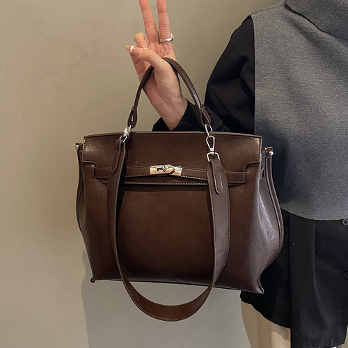 LAOYJA流行复古大容量手提公文包