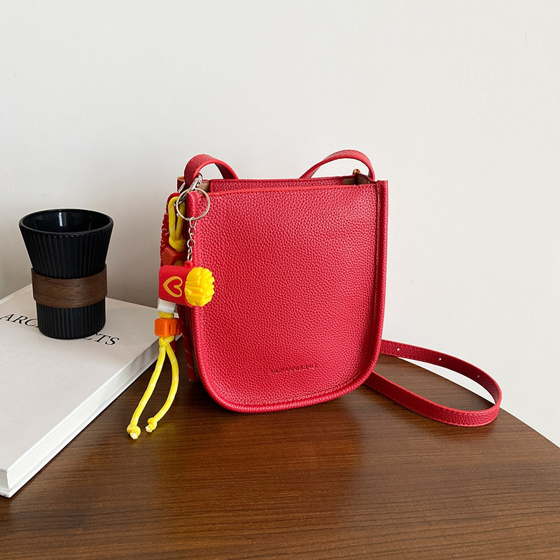 超火小包包女式2025新款小众设计休闲简约手机包高级感单肩斜挎包,箱包皮具/热销女包/男包,通用款女包,淘宝优惠券,粉丝福利购,淘宝优惠卷