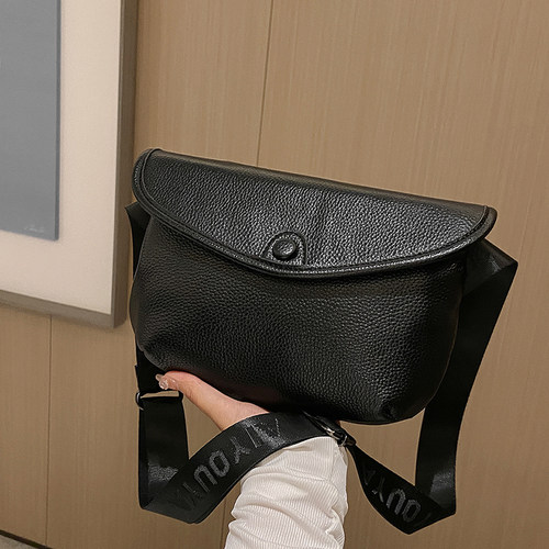 LAOYJA头层牛皮女包胸包斜挎包