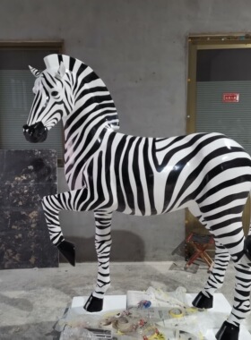橱窗大型动物摆件仿真斑马长颈鹿老虎大象玻璃钢雕塑户外店铺装饰