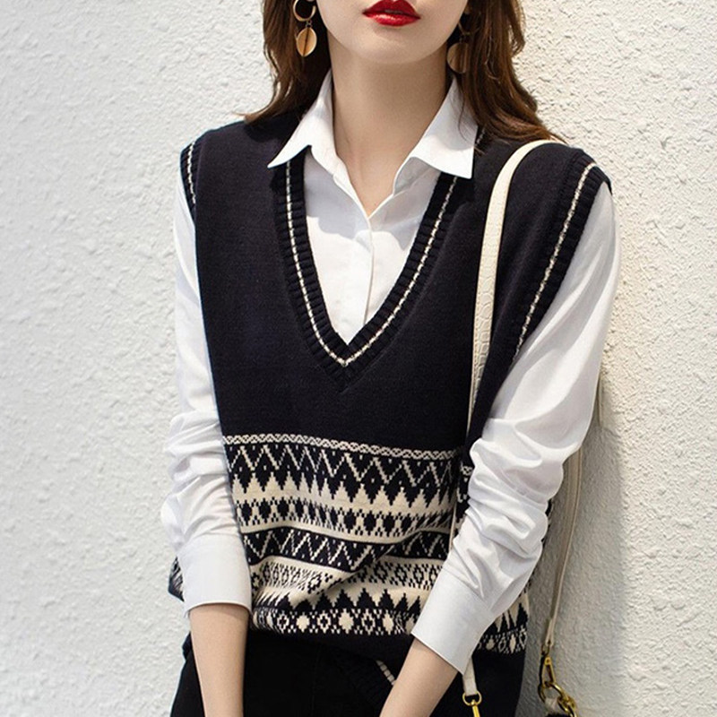 毛线马甲女款针织背心2025春秋新款黑色v领外穿毛衣秋冬内搭马夹