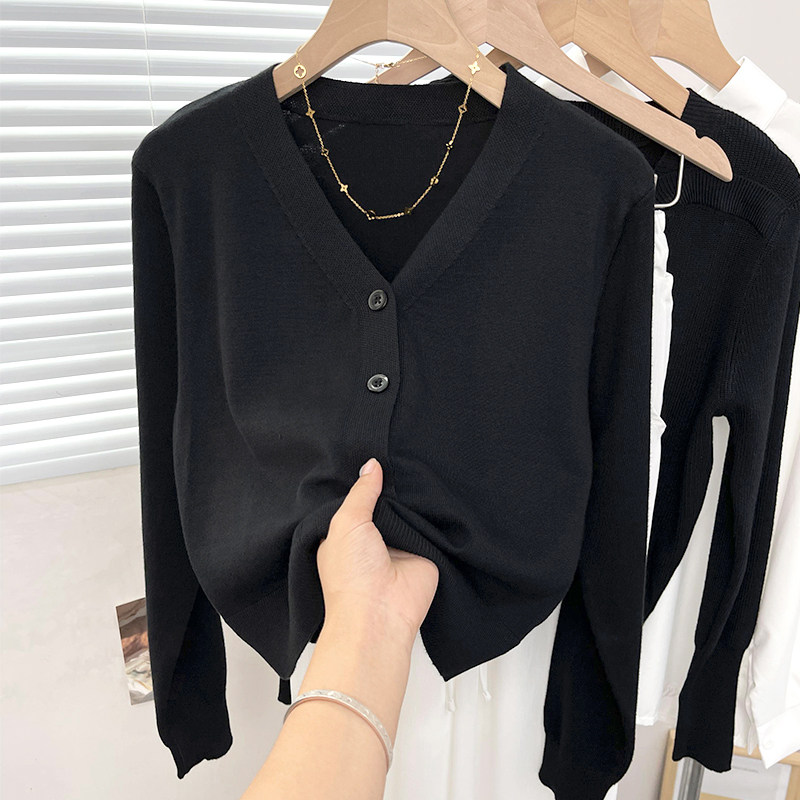 高级感软糯毛衣打底衫女2025新款紧身低领内搭上衣秋季圆领针织衫