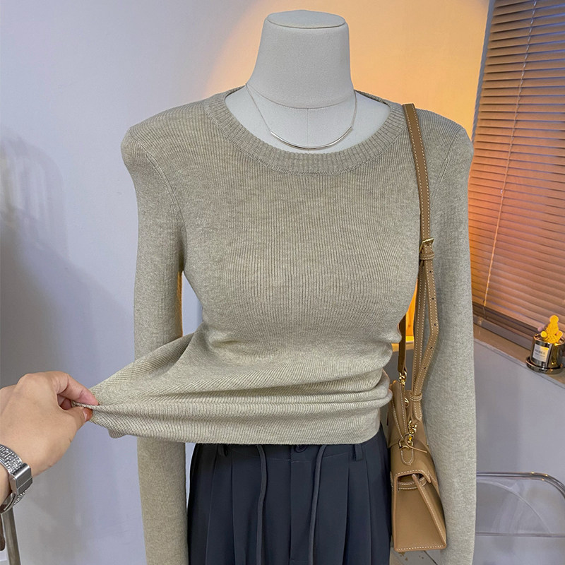 高级感软糯毛衣打底衫女2025新款紧身低领内搭上衣秋冬圆领针织衫